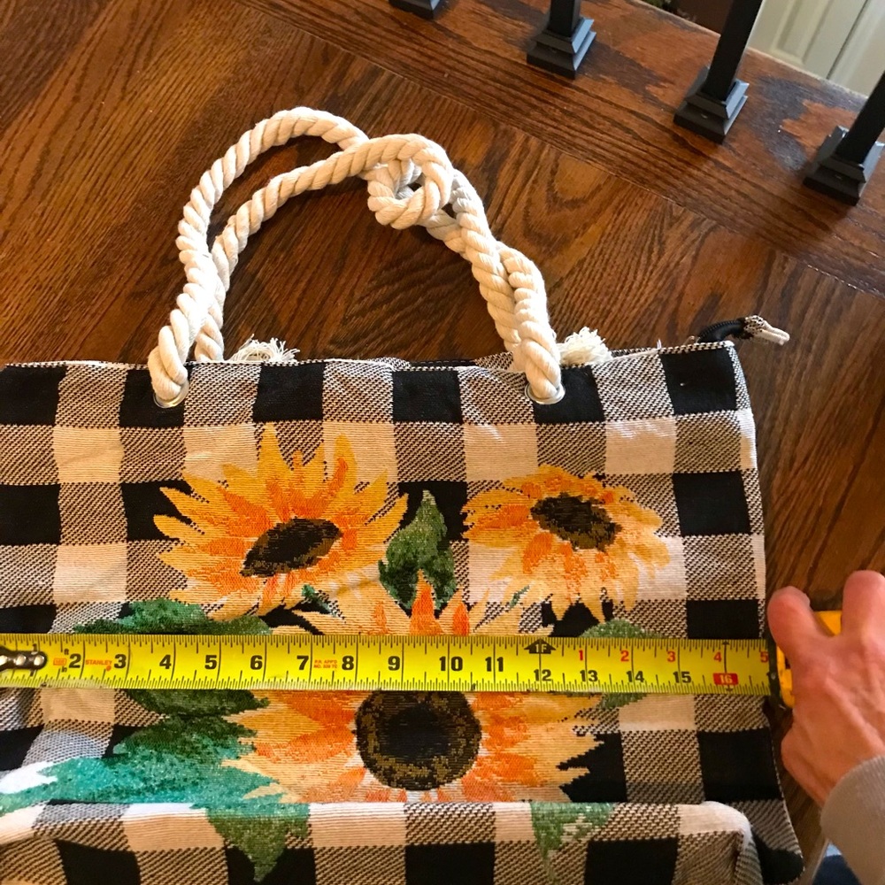 ๐๐Cute Spring Time Tote๐ - Picture 5 of 11